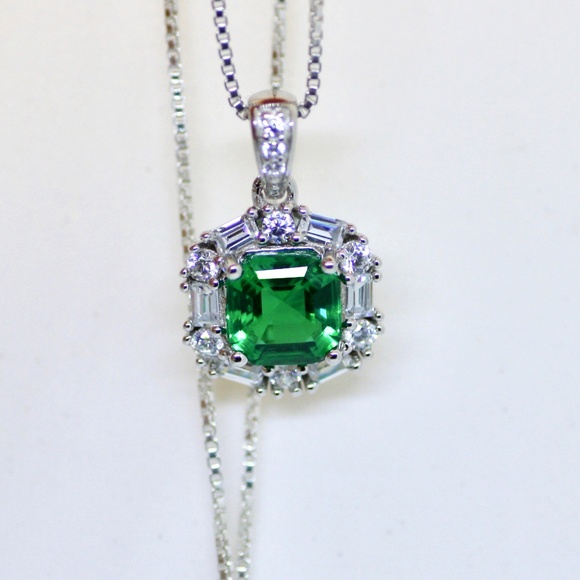Emerald Pendant Solid Sterling Silver, May Birthstone, 20th Anniversaries - Picture 4 of 6